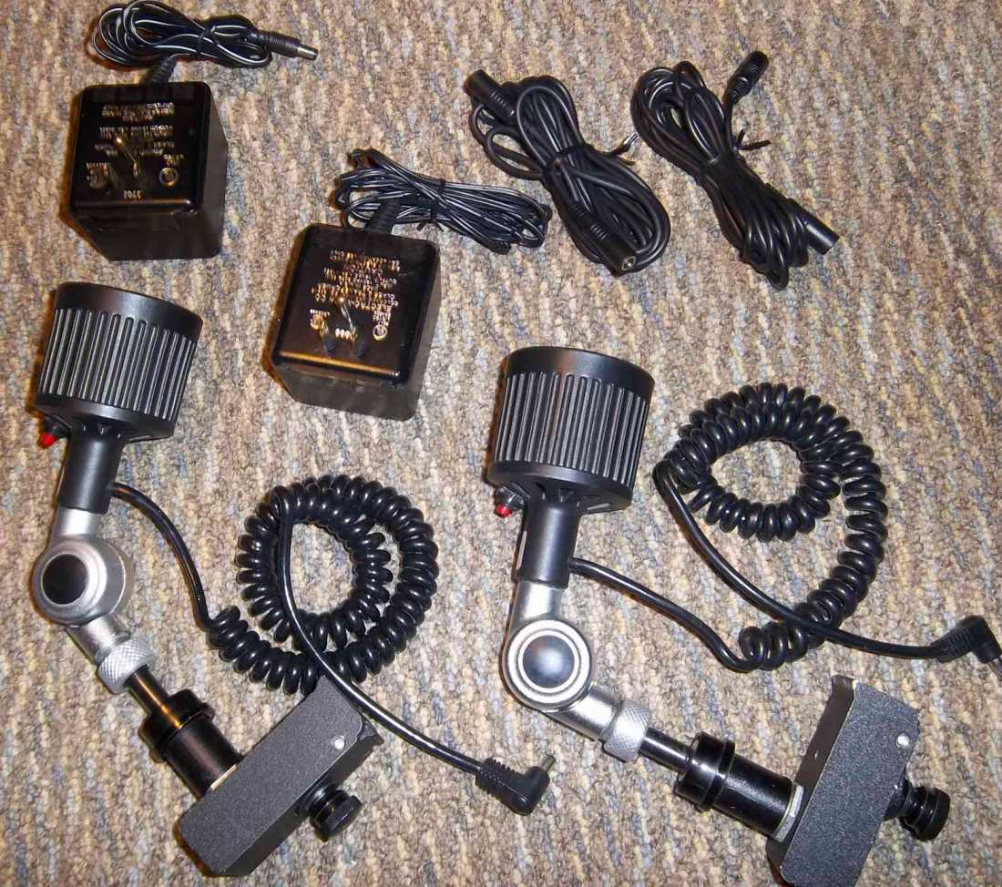 Sunnex 740 Halogen Lamps with mounts - set of 2